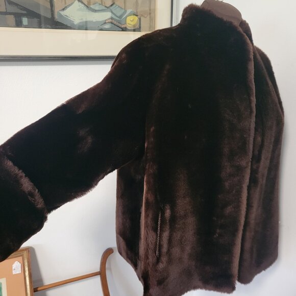 Vintage Chocolate Brown Real Mouton Sheepskin Fur Coat Size Medium - Picture 3 of 5